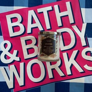 NWT Bath & Body Works Leaves Single Wick Candle